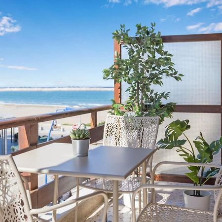 Effie'S Cozy Beach Front Apartment Rétino Exterior foto